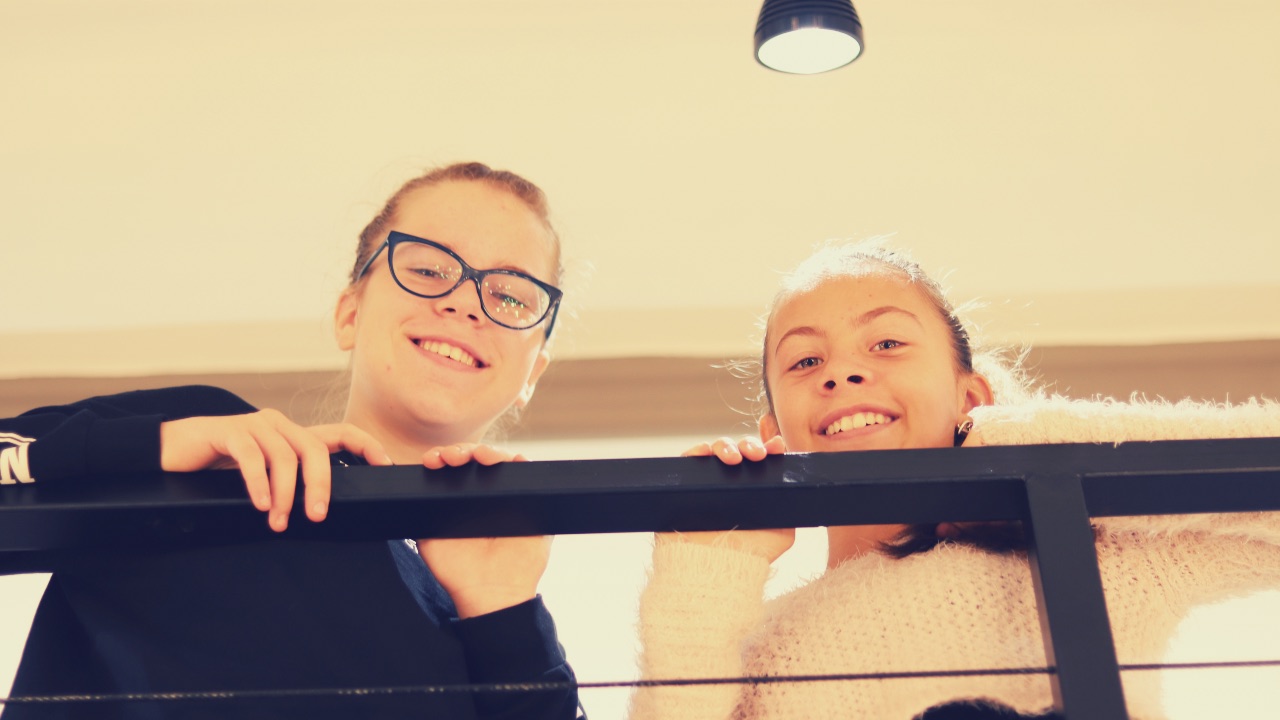 Елена и Лена у Кадру - Вредно, а бесплатно